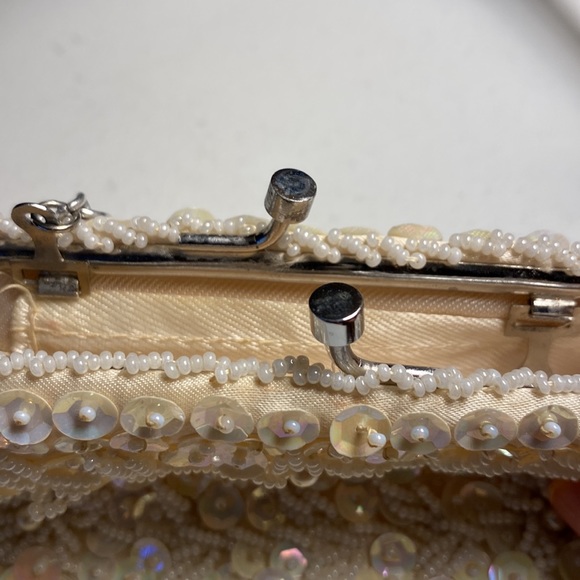 Sequin and Beaded Handbag - Picture 7 of 9